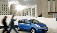  2 Nissan Note 5 . 