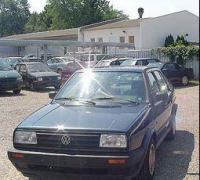  3 Volkswagen Jetta 2 . 