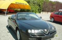  4 Alfa Romeo Spider 2 . 
